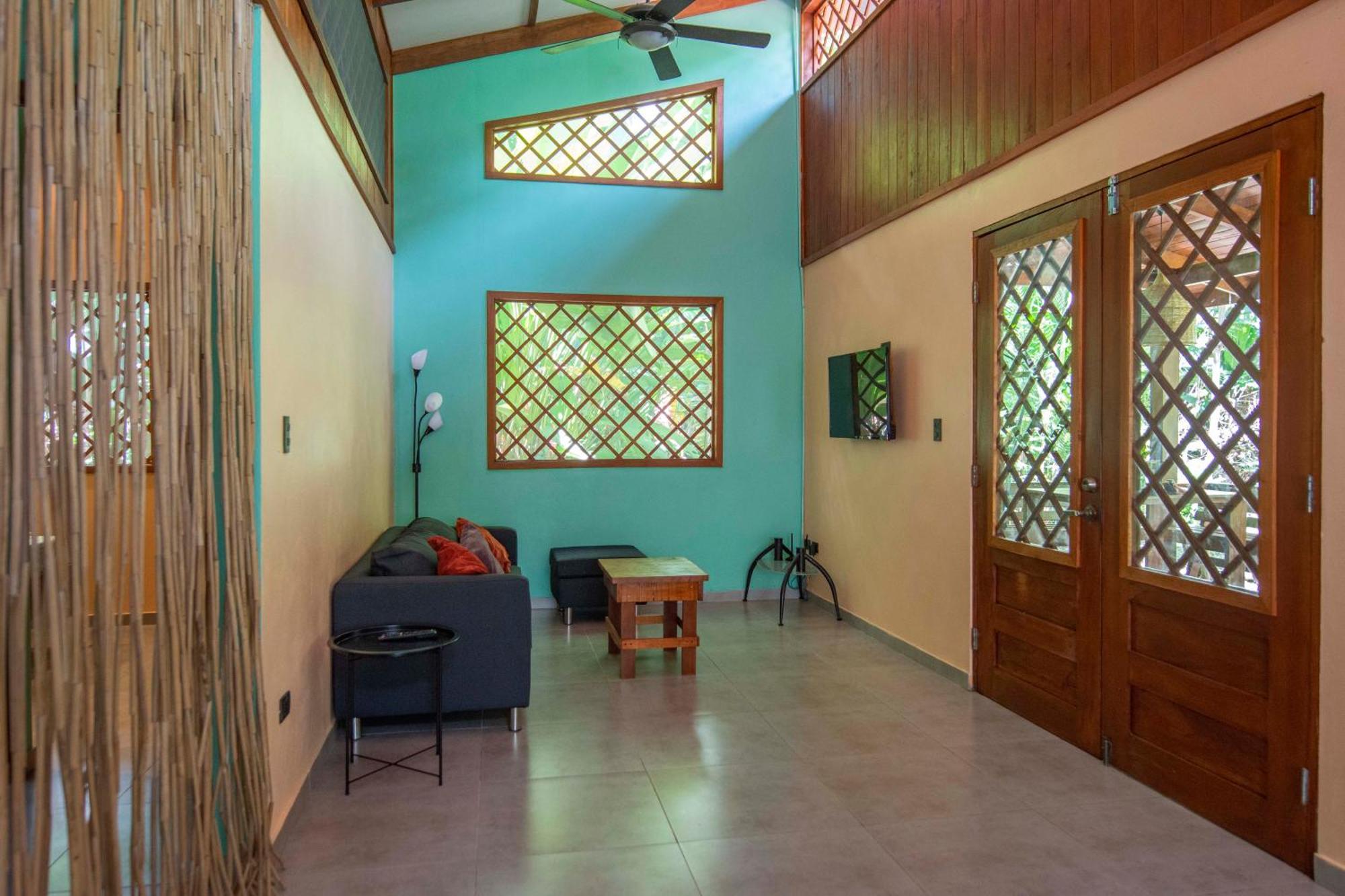 Villa Pina Dorada Dependencia Del Hotel Casa Merlin Puerto Viejo de Talamanca Esterno foto