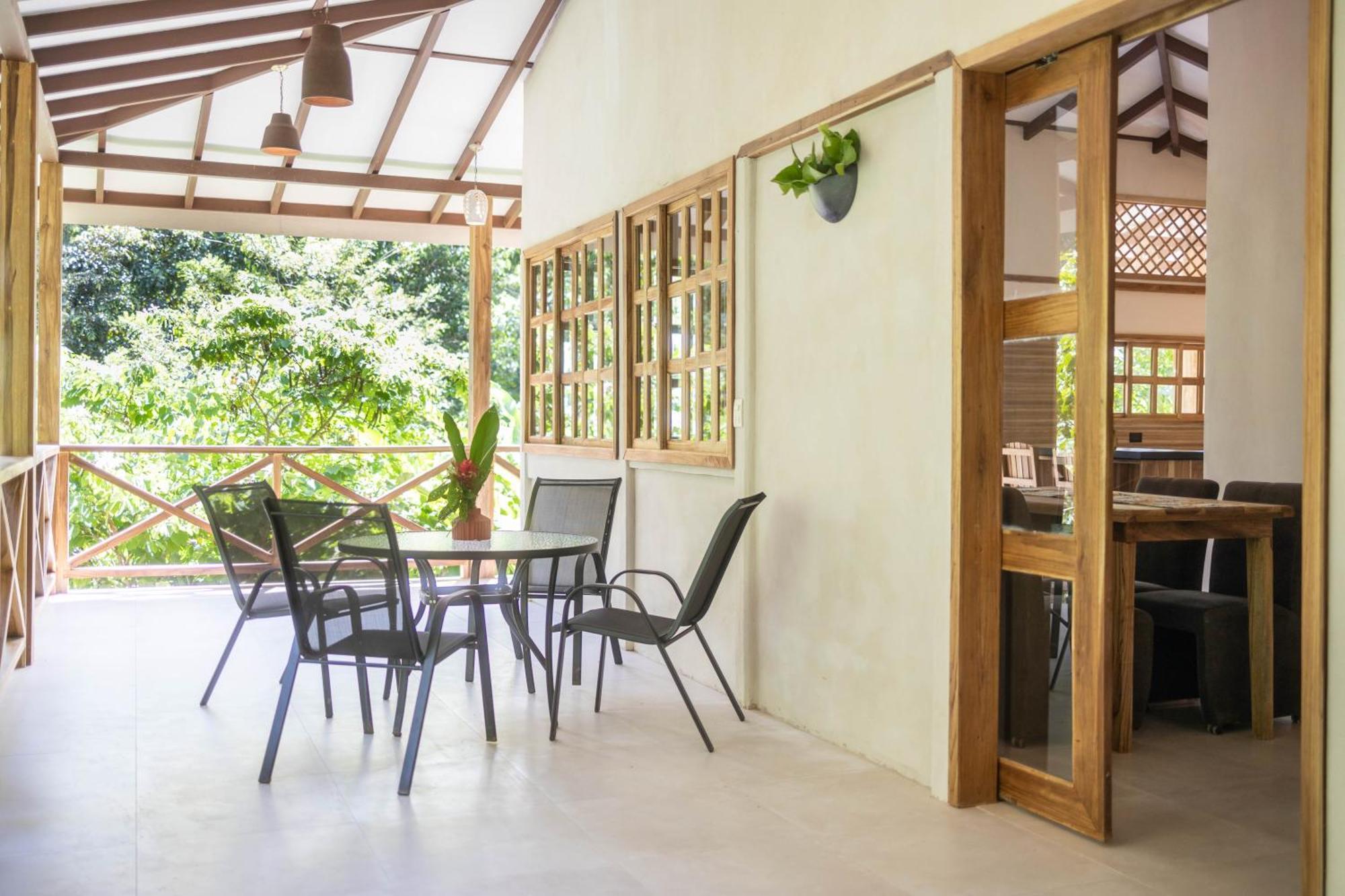Villa Pina Dorada Dependencia Del Hotel Casa Merlin Puerto Viejo de Talamanca Esterno foto